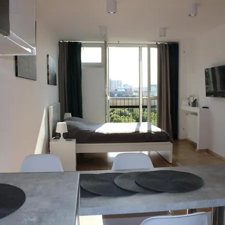 Strict Center Warsaw Comfortable Apartment, 10Th-Floor With Beautiful View On The Park And Skyscrapers, Free Wifi, Self Check-In/Out Екстер'єр фото